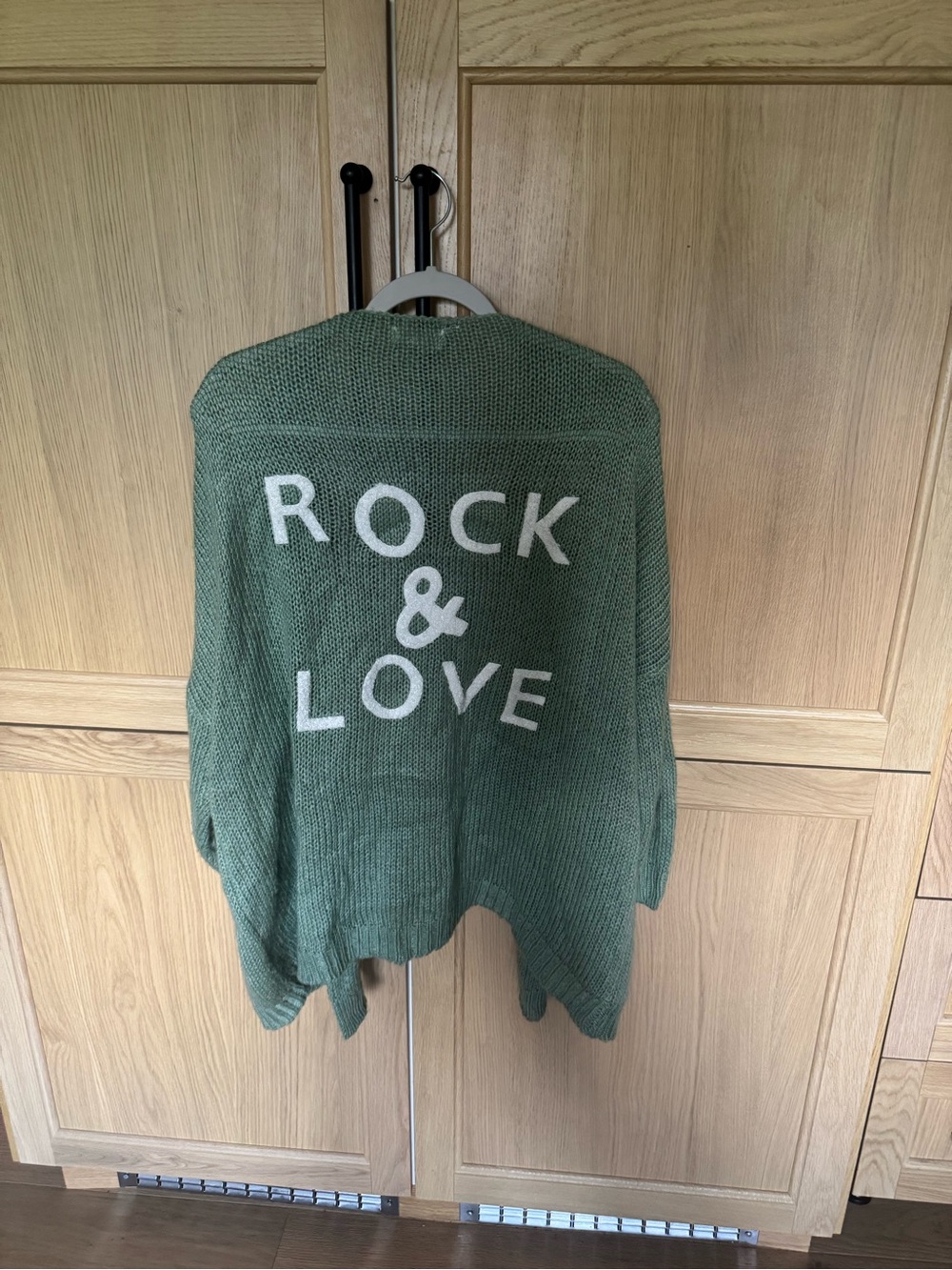 Elan Rock & Love Green Knit Women’s Sweater cardigan